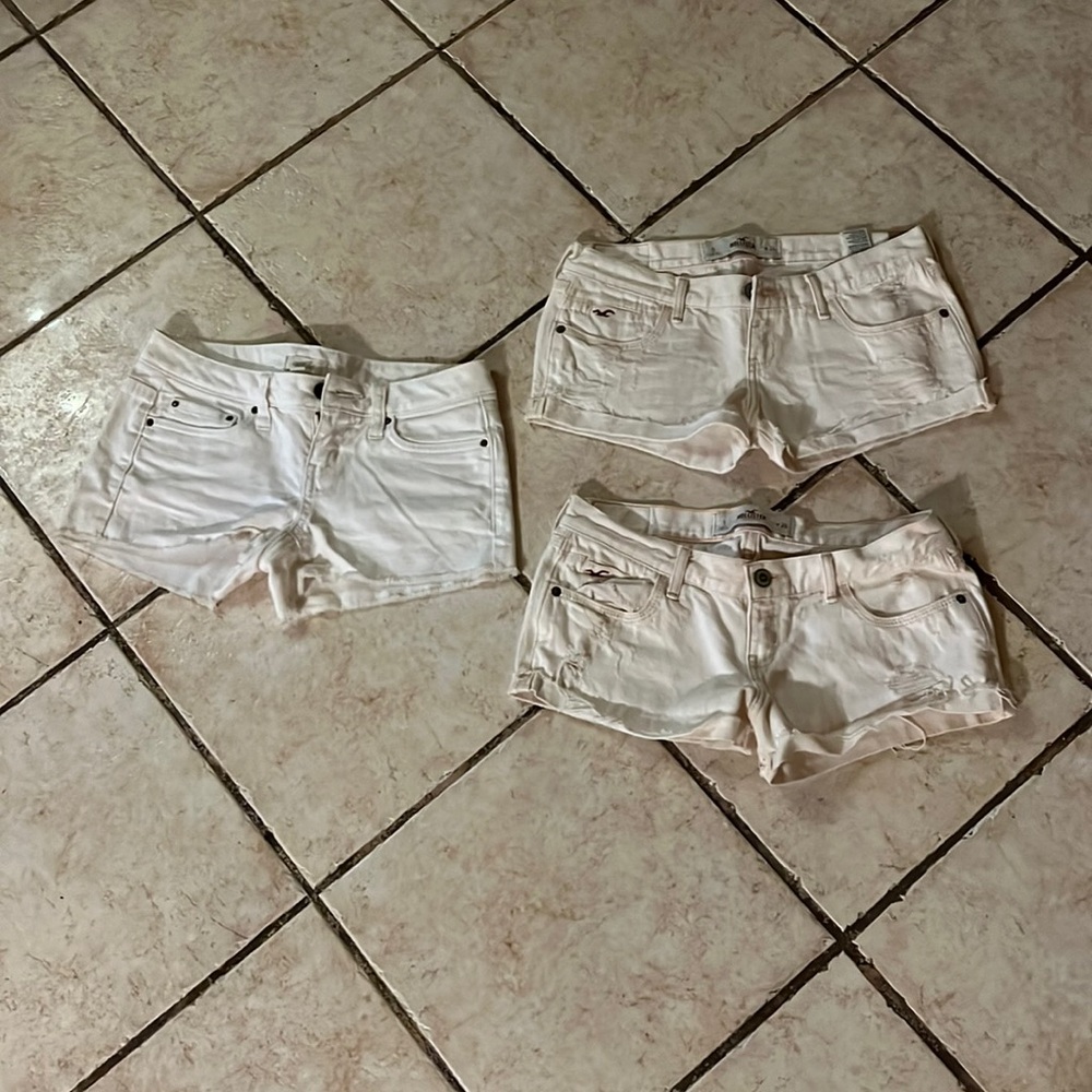 y2k white shorts (1) aeri size 0 & (2) hollister creamy white size 0 and 1
